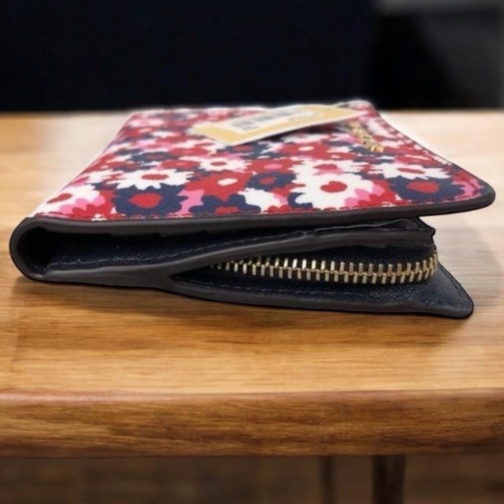 Michael Kors NWT Begonia Floral Carryall Wallet & Card Case Set - 2 Piece - Picture 5 of 11